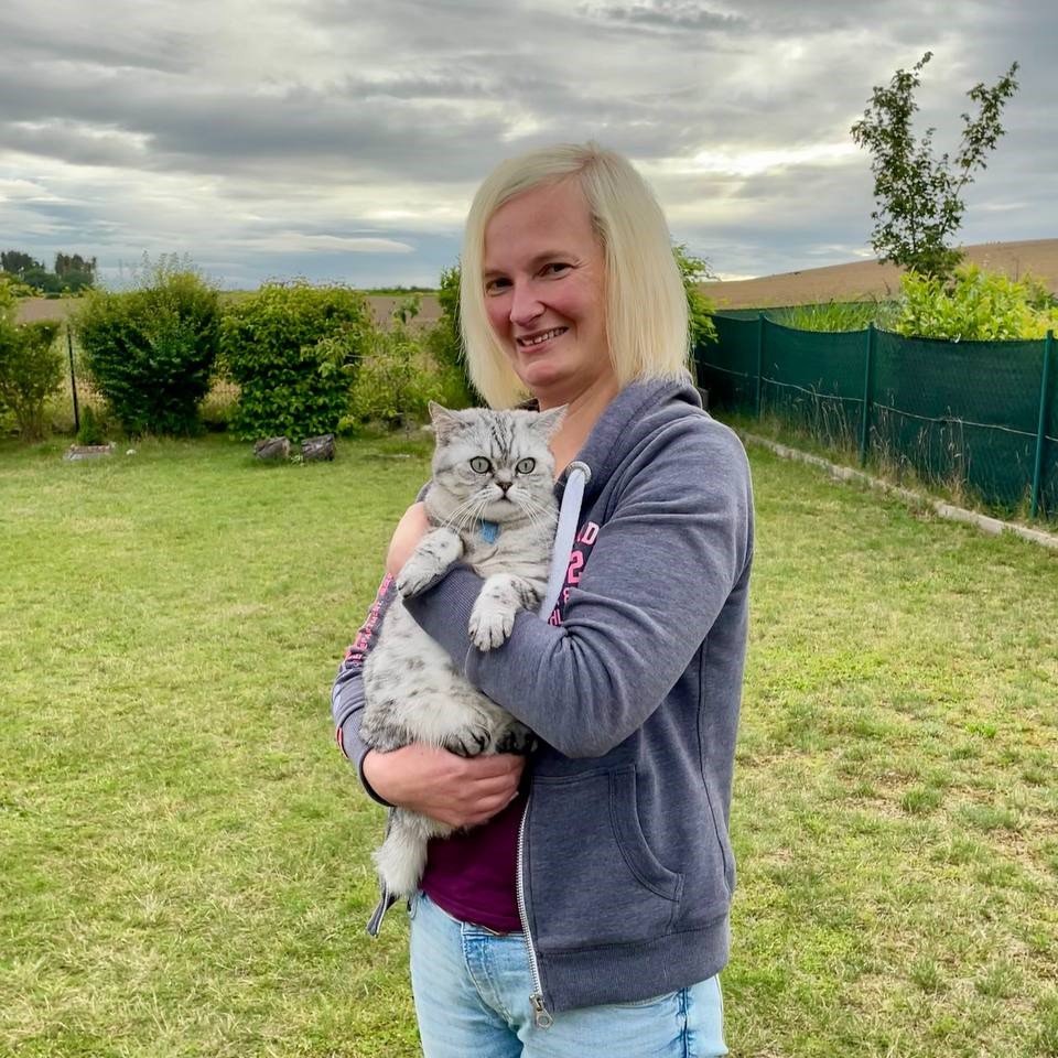 Katze Loona nach einer Tierkommunikation mit Doris Voss – liebevolle Begleitung auf Seelenebene